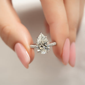 The Rachel Set With A Pear Lab Diamond