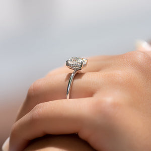 The Kamellie Set With A 1 Carat Elongated Cushion Lab Diamond