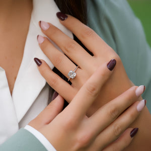The Kamellie Set With A 1 Carat Elongated Cushion Lab Diamond
