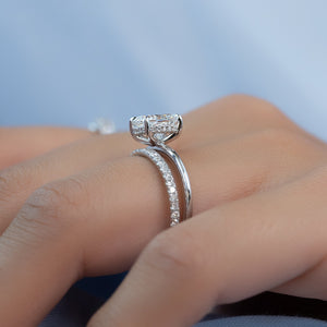 The Kamellie Set With A 1 Carat Elongated Cushion Lab Diamond