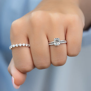 The Kamellie Set With A 1 Carat Elongated Cushion Lab Diamond