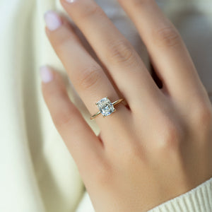 The Kamellie Set With A 2 Carat Elongated Cushion Lab Diamond