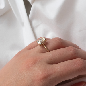 The Kamellie Set With A 1 Carat Elongated Cushion Moissanite