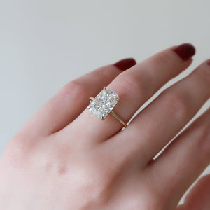 The Kamellie Set With A 2 Carat Elongated Cushion Lab Diamond