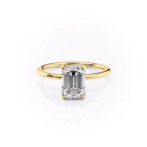 The Kamellie Set With A 3.5 Carat Emerald Moissanite