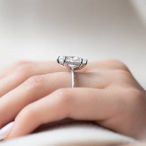 The Kamellie Set With A Marquise Moissanite