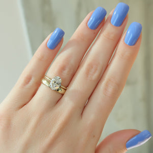 The Kamellie Set With A 1 Carat Oval Lab Diamond