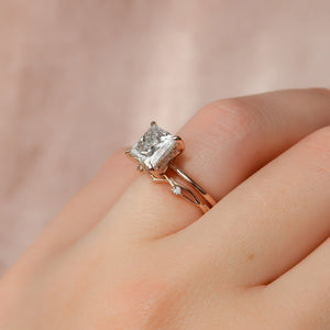 The Kamellie Set With A Princess Moissanite