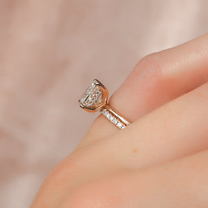 The Kamellie Set With A Princess Moissanite