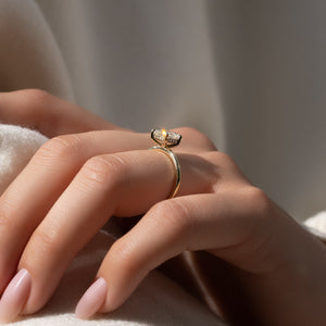 The Kamellie Set With A Princess Moissanite