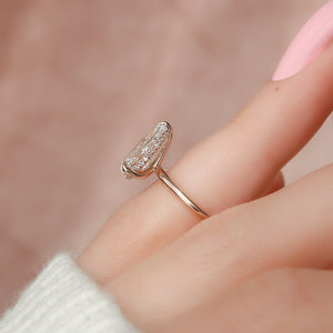 The Kamellie Set With A 1.5 Carat Pear Lab Diamond