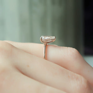 The Kamellie Set With A 1.5 Carat Pear Lab Diamond