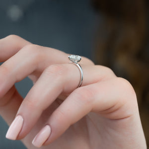 The Kamellie Set With A 4.5 Carat Pear Moissanite