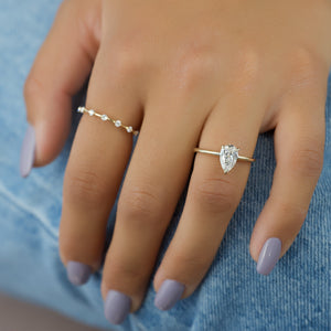 The Kamellie Set With A 1 Carat Pear Lab Diamond