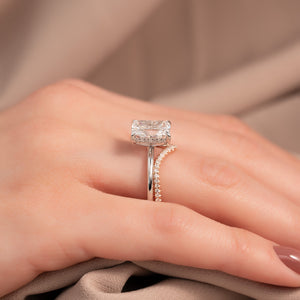 The Kamellie Set With A 1 Carat Radiant Lab Diamond
