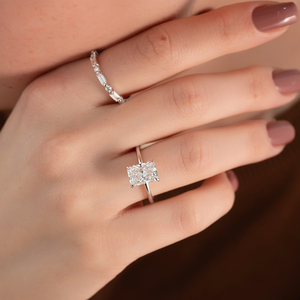 The Kamellie Set With A 1 Carat Radiant Lab Diamond