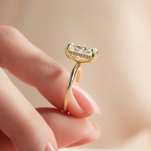 The Kamellie Set With A 2 Carat Radiant Lab Diamond