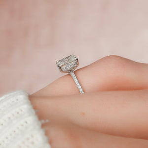 The Kamellie Set With A 4.5 Carat Elongated Cushion Moissanite
