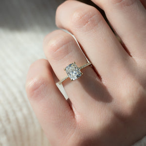 The Kamellie Set With A 4.5 Carat Elongated Cushion Moissanite
