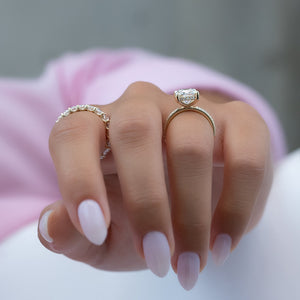 The Kamellie Set With A 4.5 Carat Elongated Cushion Moissanite