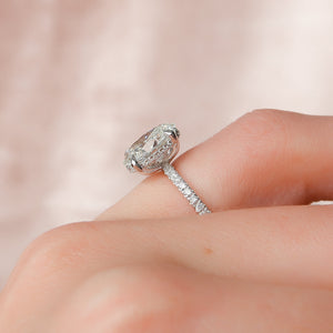 The Pave Kamellie Set With A Oval Moissanite