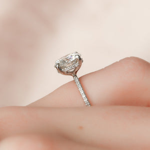The Pave Kamellie Set With A 2 Carat Round Lab Diamond