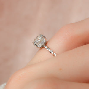 The Alice Set With A Cushion Moissanite