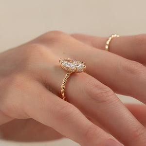 The Alice Set With A 1 Carat Marquise Lab Diamond