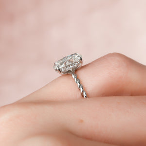The Alice Set With A 3 Carat Oval Lab Diamond