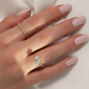The Alice Set With A 2 Carat Oval Lab Diamond