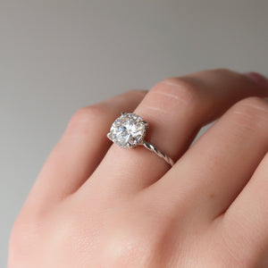 The Alice Set With A 3 Carat Round Lab Diamond