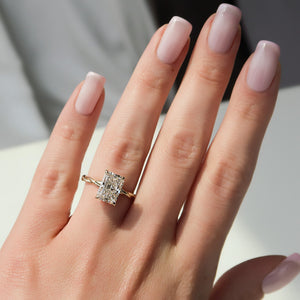 The Alice Set With A 3 Carat Radiant Lab Diamond