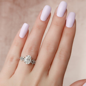 The Mia Set With A Oval Moissanite