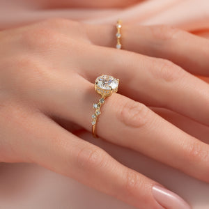 The Mia Set With A 1 Carat Round Lab Diamond
