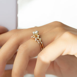 The Mia Set With A Round Moissanite