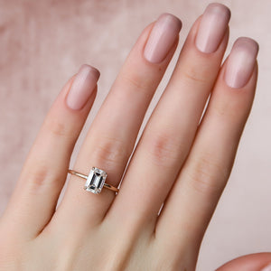 The Nelly Set With A 3 Carat Emerald Lab Diamond