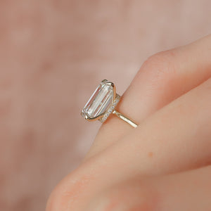 The Nelly Set With A 1 Carat Emerald Lab Diamond