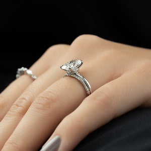 The Nelly Set With A 1 Carat Oval Lab Diamond