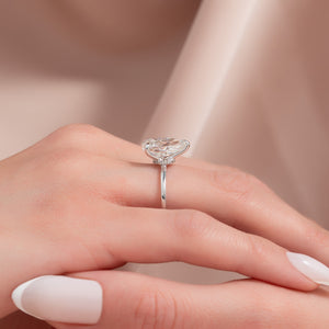 The Nelly Set With A 1 Carat Pear Lab Diamond