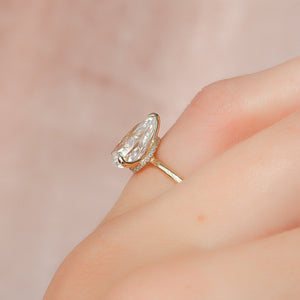The Nelly Set With A Pear Moissanite