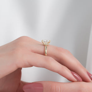 The Nelly Set With A 2 Carat Radiant Lab Diamond