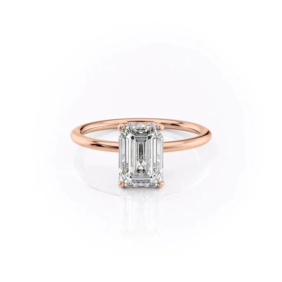 The Crown Kamellie Set With A 1.5 Carat Emerald Lab Diamond