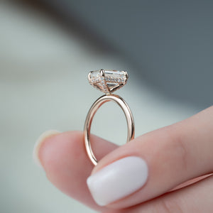 The Crown Kamellie Set With A 1 Carat Emerald Lab Diamond