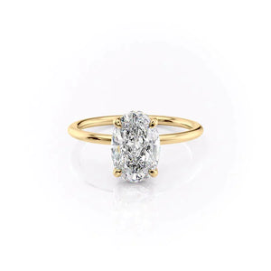 The Crown Kamellie Set With A 2.5 Carat Oval Moissanite