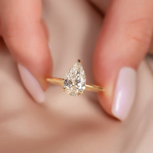 The Crown Kamellie Set With A 2 Carat Pear Lab Diamond