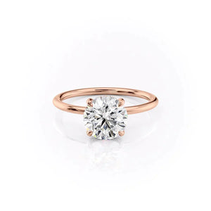 The Crown Kamellie Set With A 3.5 Carat Round Moissanite