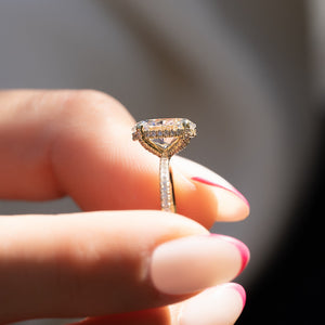 The Pave Crown Kamellie Set With A 1 Carat Oval Lab Diamond