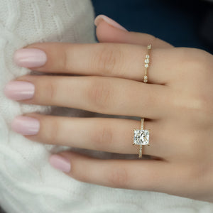 The Pave Crown Kamellie Set With A 2.5 Carat Princess Lab Diamond