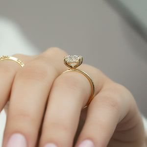 The Pave Crown Kamellie Set With A 2.5 Carat Princess Lab Diamond