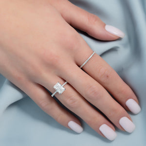 The Pave Crown Kamellie Set With A 1 Carat Radiant Lab Diamond